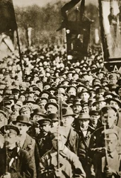 Revolucionarios en Petrogrado, 1917